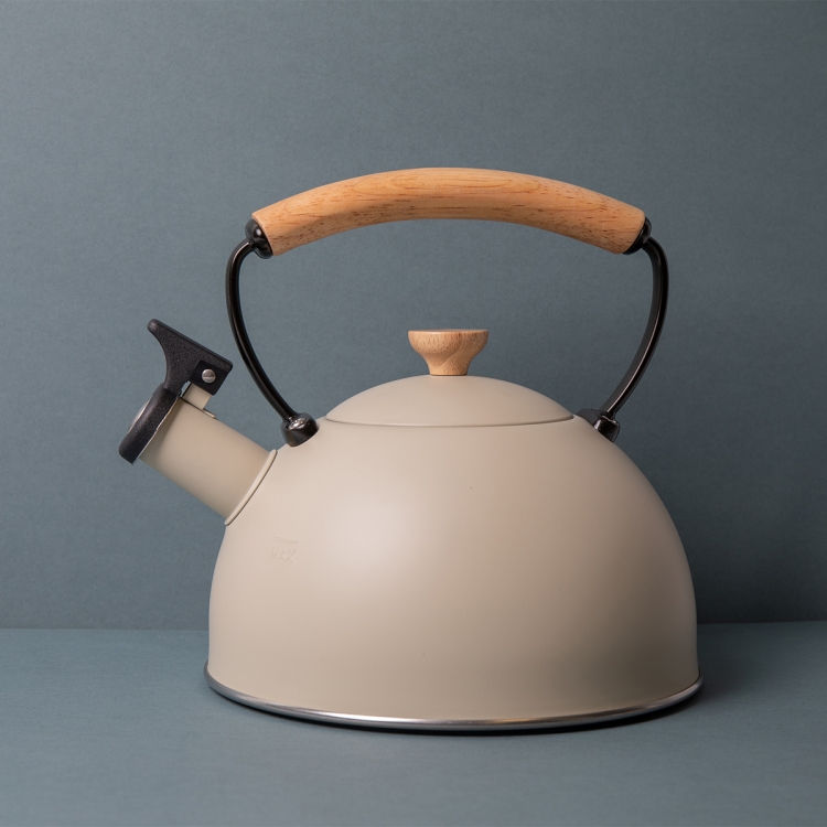 Czajnik z gwizdkiem 1,6 L Latte, beżowy La Cafetiere LCWHKETLAT