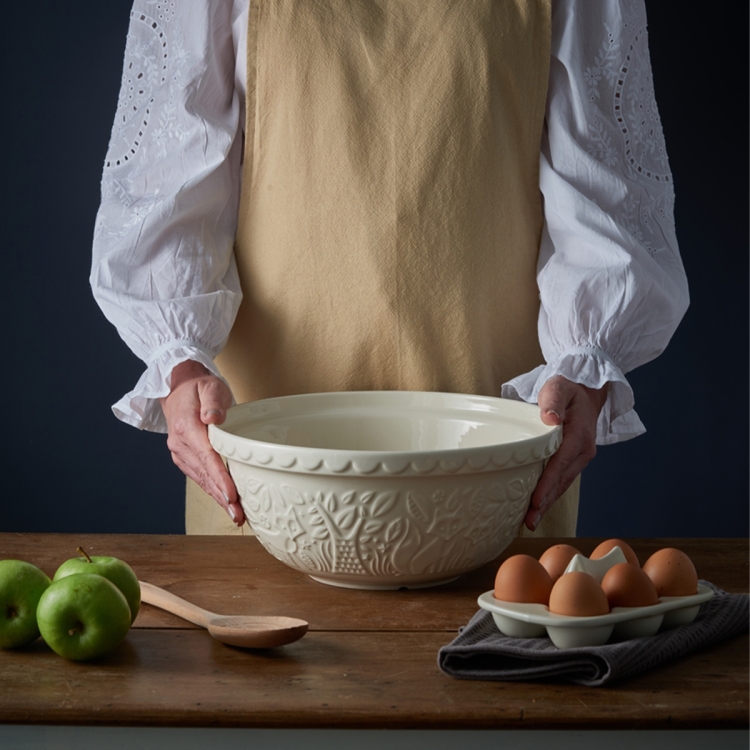 Misa do ciasta Mason Cash 4 l 29 cm – kolekcja In the Forest