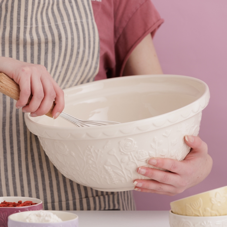 Miska ceramiczna do ciasta Mason Cash 4 l z wewnętrznym szkliwieniem, idealna na ciasto naleśnikowe, gofry, muffiny, biszkop