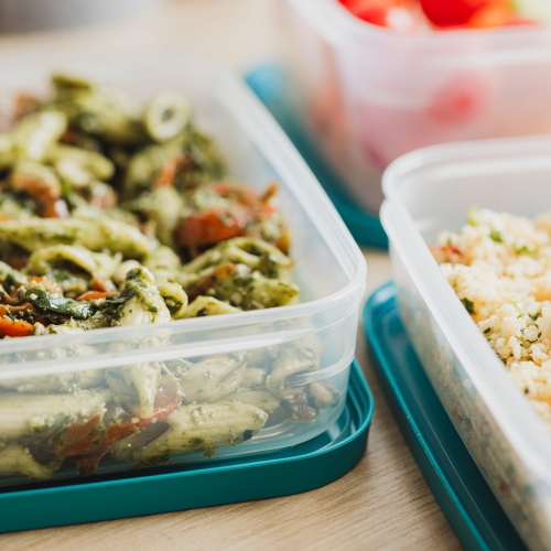 Idealne do przechowywania przekąsek, sałatek, owoców i porcji obiadowych.