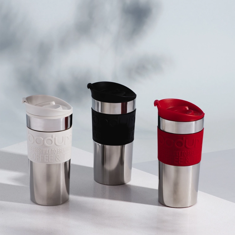 Bodum kubek termiczny z silikonową opaską To Go Travel Mug 0.35L Black. Kod producenta 11068-01.