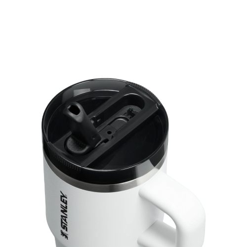 Stanley Quencher® ProTour Flip Straw 0.59L Chalk. Szczelny kubek ze składanym ustnikiem; kod produktu 10-12484-0373. SIN 100000118652