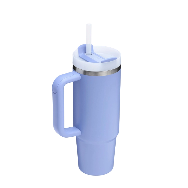 Jasnofioletowy kubek termiczny ze słomką i uchwytem Stanley Quencher H2.O FlowState™ 0.89L Hydrangea