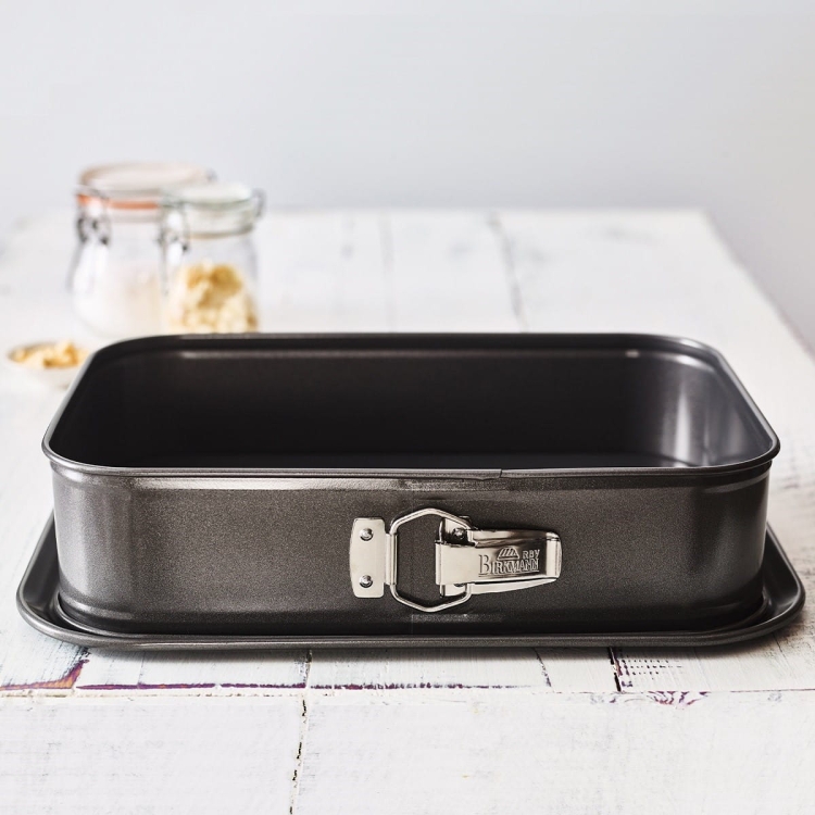 Tortownica prostokątna z wyjmowanym dnem  EASY BAKING - 34 x 23,5 cm Birkmann 881 716