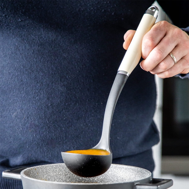 akcesoria kuchenne marki KitchenAid dostępne w sklepie leduvel.pl